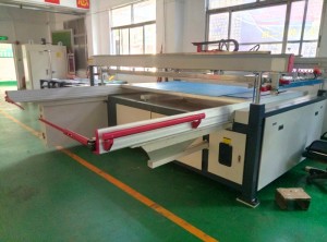 Neli-Post Poolautomaatne Screen Printing Machine